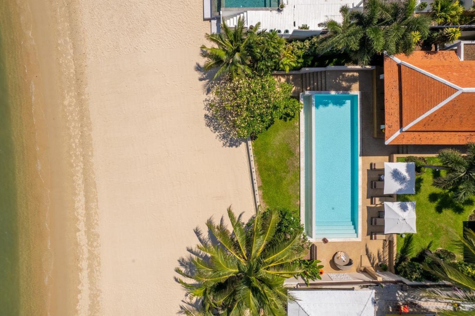 Bacaya Beachfront Villa Pantai Bangrak Luaran gambar