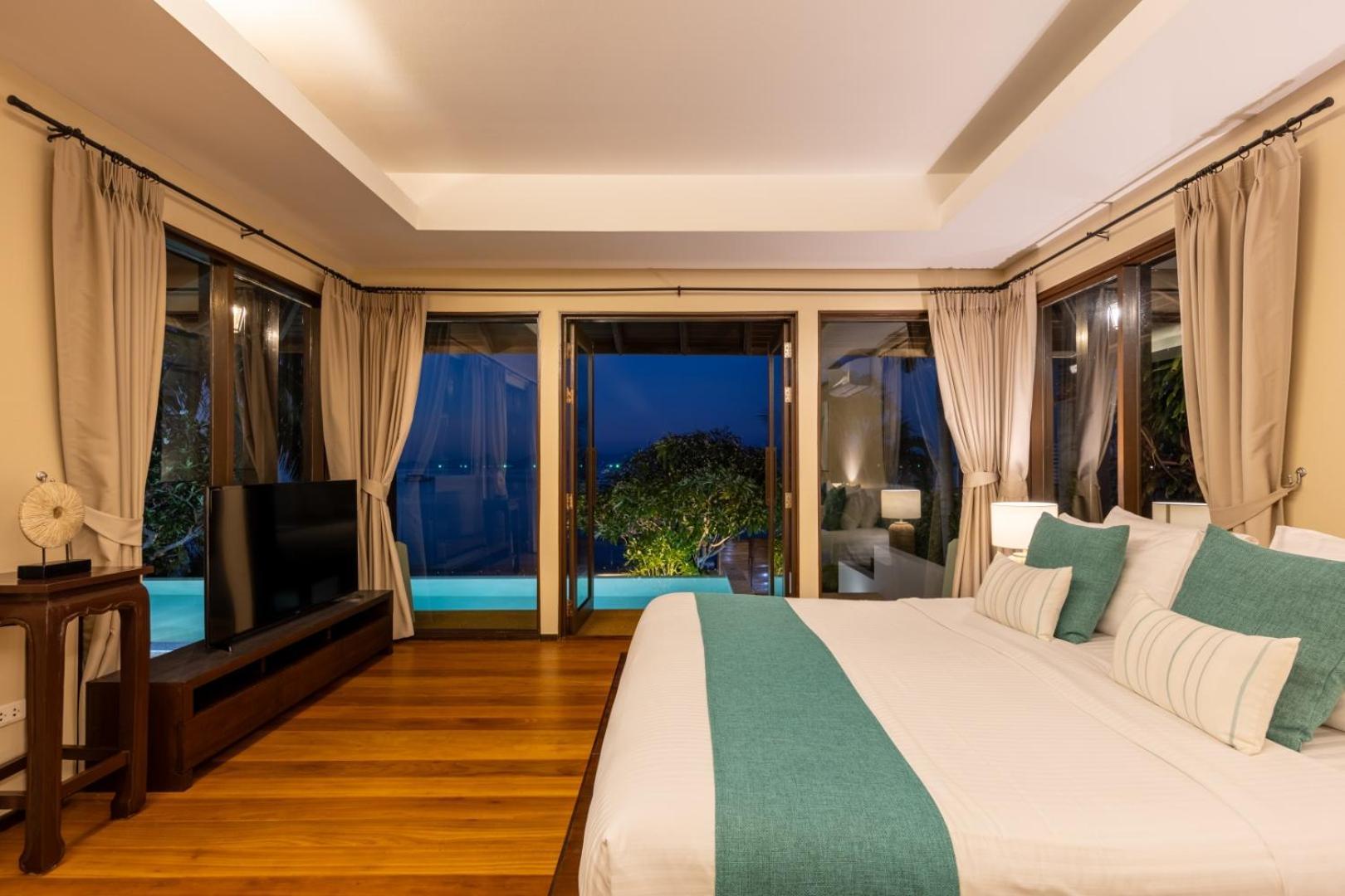 Bacaya Beachfront Villa Pantai Bangrak Luaran gambar