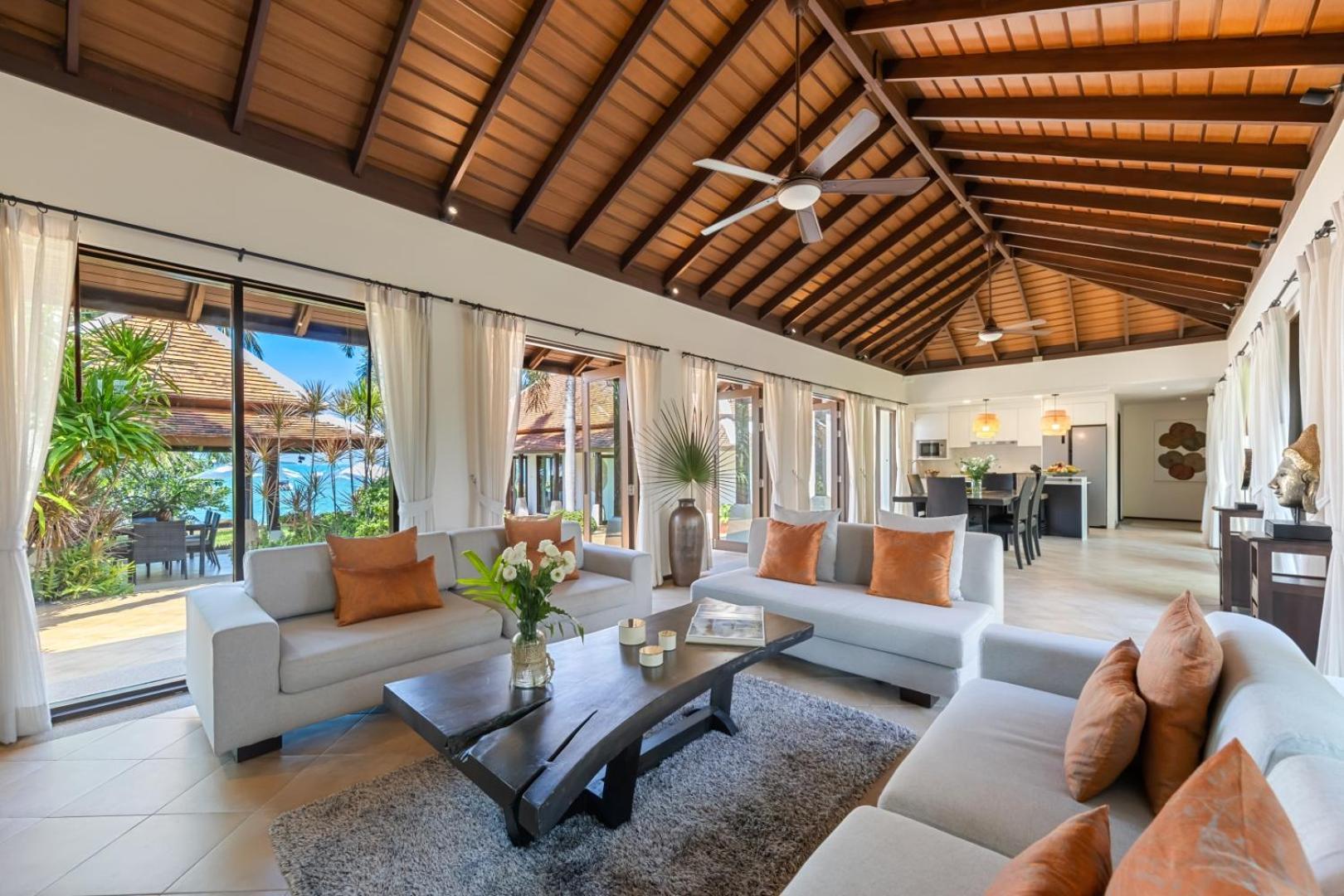 Bacaya Beachfront Villa Pantai Bangrak Luaran gambar
